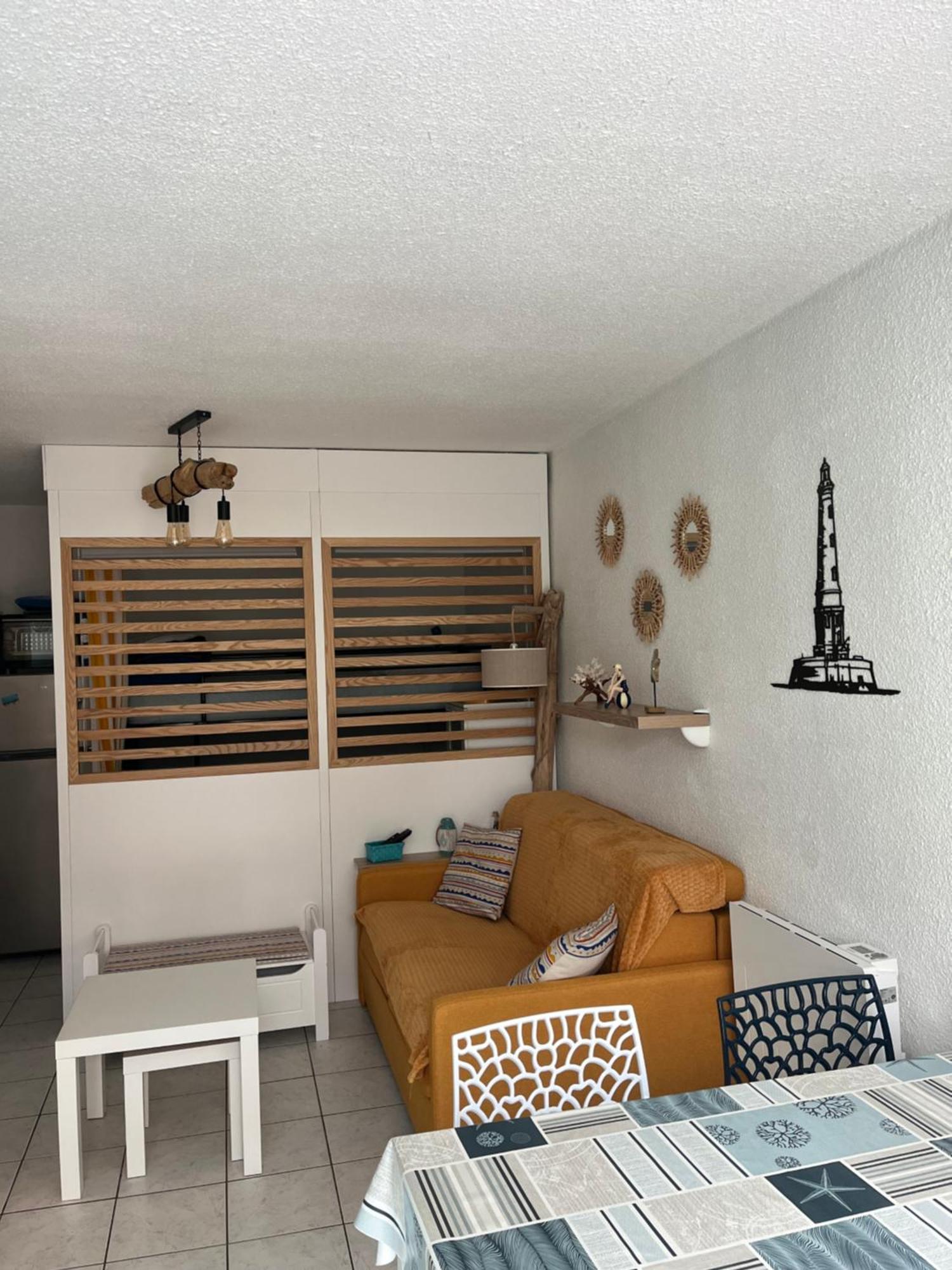 Agreable Rez De Jardin Avec Terrasse Proche Apartment